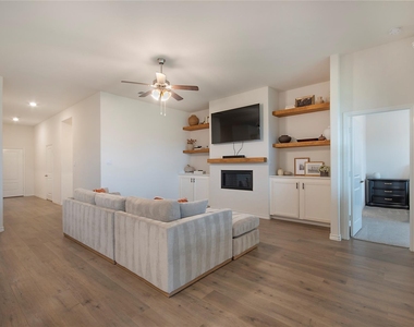 3102 Moccasin Lane - Photo Thumbnail 19