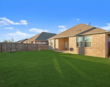 3102 Moccasin Lane - Photo Thumbnail 31