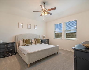 3102 Moccasin Lane - Photo Thumbnail 25