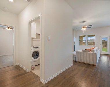 3102 Moccasin Lane - Photo Thumbnail 12