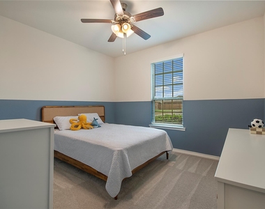 3102 Moccasin Lane - Photo Thumbnail 8