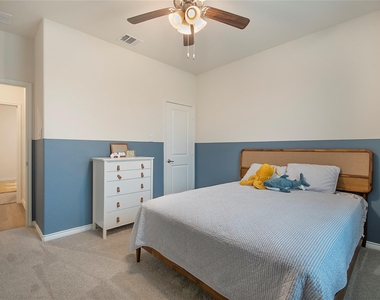 3102 Moccasin Lane - Photo Thumbnail 9