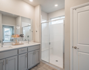737 Blackhorse Trail - Photo Thumbnail 34
