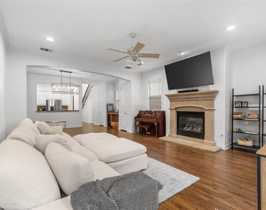 5639 Ellsworth Avenue - Photo Thumbnail 14