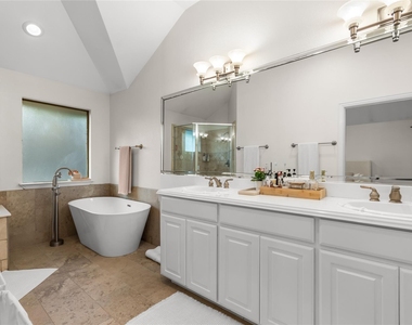 5639 Ellsworth Avenue - Photo Thumbnail 18
