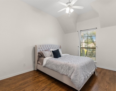 5639 Ellsworth Avenue - Photo Thumbnail 22