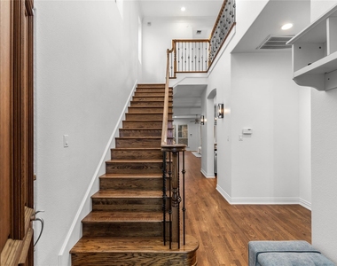 5639 Ellsworth Avenue - Photo Thumbnail 2