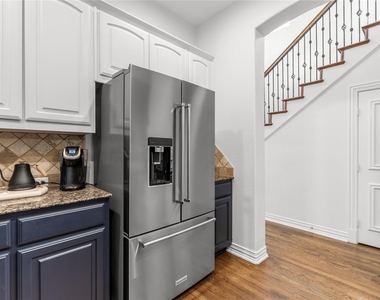 5639 Ellsworth Avenue - Photo Thumbnail 7