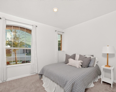3312 Swift Fox Way - Photo Thumbnail 32
