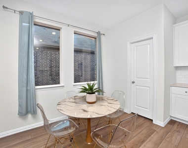 3312 Swift Fox Way - Photo Thumbnail 19