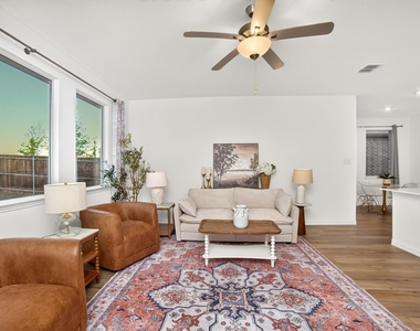 3312 Swift Fox Way - Photo Thumbnail 8