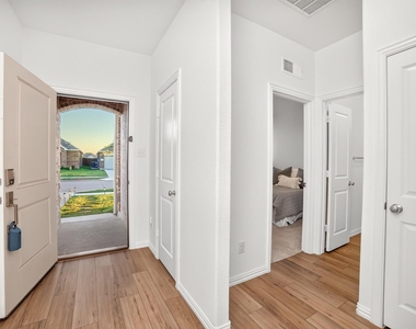 3312 Swift Fox Way - Photo Thumbnail 4