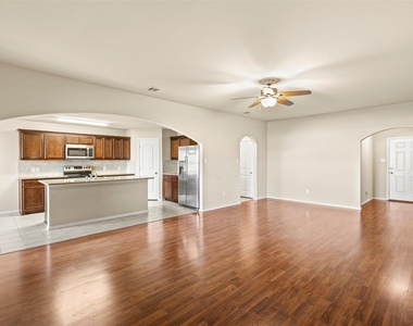 1547 Meadowlake Drive - Photo Thumbnail 6