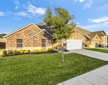 1547 Meadowlake Drive - Photo Thumbnail 1