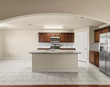 1547 Meadowlake Drive - Photo Thumbnail 7