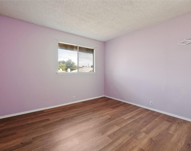 11916 Leisure Drive - Photo Thumbnail 3
