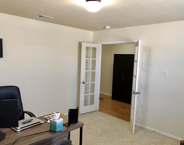 3208 Sadie Trail - Photo Thumbnail 5