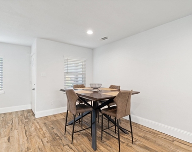 3308 Alaska Avenue - Photo Thumbnail 7