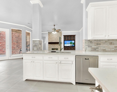 10222 Plainsman Lane - Photo Thumbnail 17