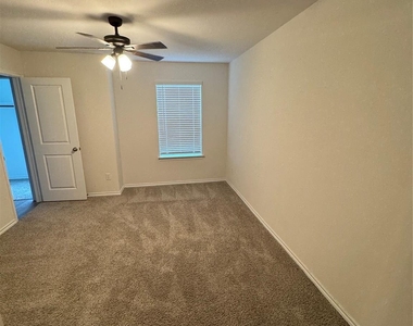 6104 Primrose Road - Photo Thumbnail 15