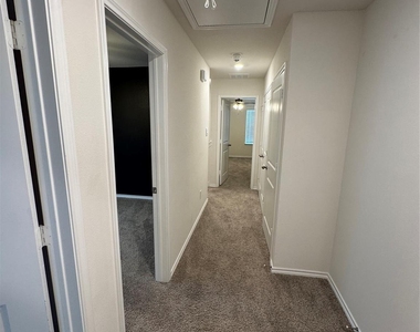 6104 Primrose Road - Photo Thumbnail 13