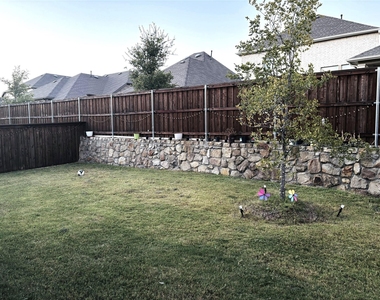 352 Foxthorne Way - Photo Thumbnail 25