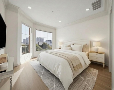 3535 Gillespie Street - Photo Thumbnail 10