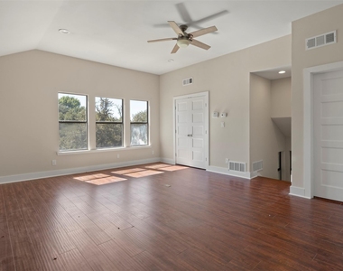 5509 Anglebluff Place - Photo Thumbnail 25