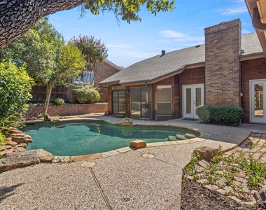 5509 Anglebluff Place - Photo Thumbnail 27