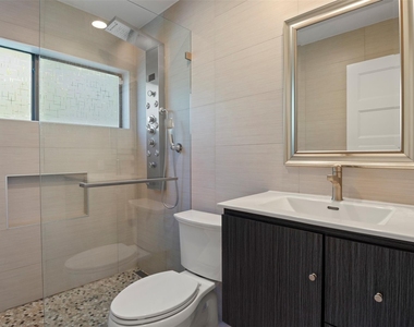 5509 Anglebluff Place - Photo Thumbnail 21