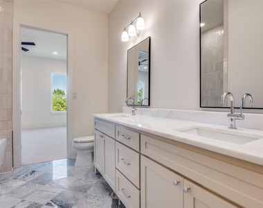 4207 Bonham Street - Photo Thumbnail 20
