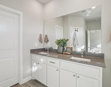 14005 Medusa Drive - Photo Thumbnail 16