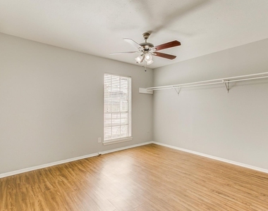 2200 W Lowden Street - Photo Thumbnail 10