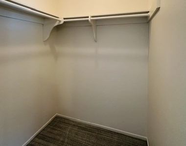 320 Pasadena - Photo Thumbnail 15