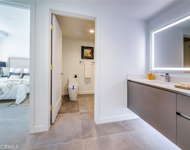214 S Westmoreland - Photo Thumbnail 10
