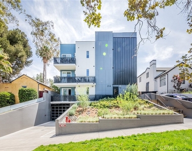 214 S Westmoreland - Photo Thumbnail 27