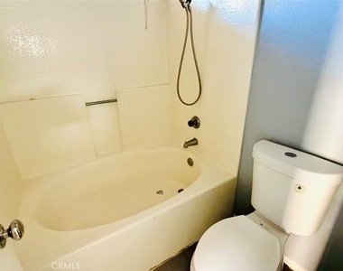 21416 Blossom Hill Ln - Photo Thumbnail 16