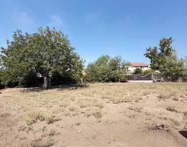 3817 Ivar Avenue - Photo Thumbnail 8