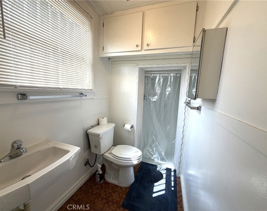 3817 Ivar Avenue - Photo Thumbnail 6