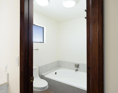 2341 Peninsula Road - Photo Thumbnail 30