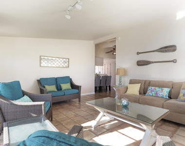 207 Rossmore Drive - Photo Thumbnail 3