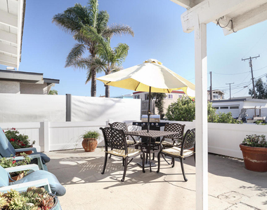 207 Rossmore Drive - Photo Thumbnail 16