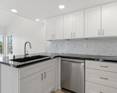 3664 Sunset Lane - Photo Thumbnail 8
