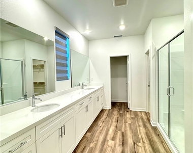 5826 Walden Ct - Photo Thumbnail 16