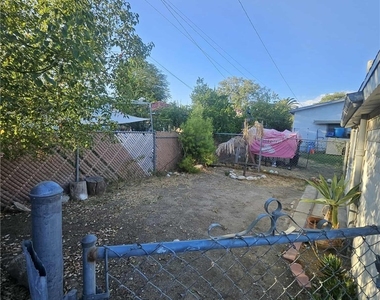 814 E E Street - Photo Thumbnail 4