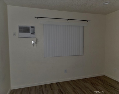 7433 Napa Court - Photo Thumbnail 7