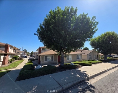 7433 Napa Court - Photo Thumbnail 17
