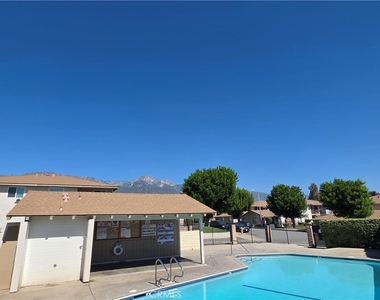 7433 Napa Court - Photo Thumbnail 13