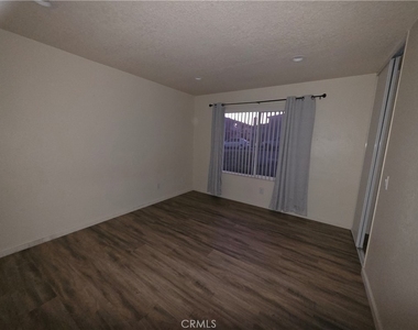 7433 Napa Court - Photo Thumbnail 4