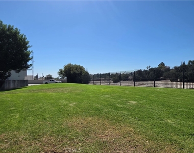 7433 Napa Court - Photo Thumbnail 11